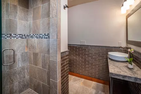Bath - 18780 Macalpine Loop, Bend, OR 97702 photo 7 of 7