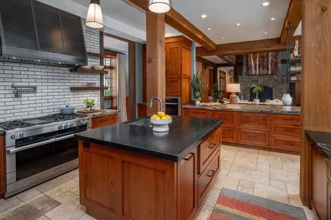 Kitchen - 18780 Macalpine Loop, Bend, OR 97702 photo 1 of 3