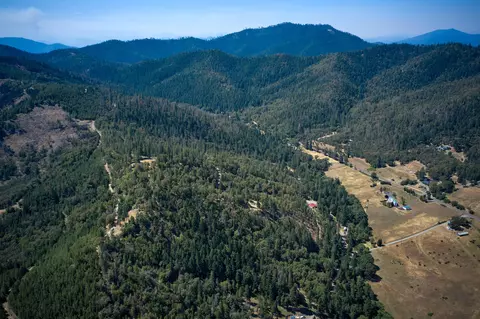 2527 Sterling Creek Rd, Jacksonville, OR 97530