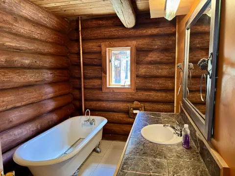 Bath - 15188 Pyrola St, La Pine, OR 97739 photo 1 of 4