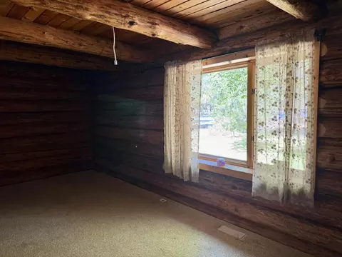 Bedroom - 15188 Pyrola St, La Pine, OR 97739 photo 2 of 3