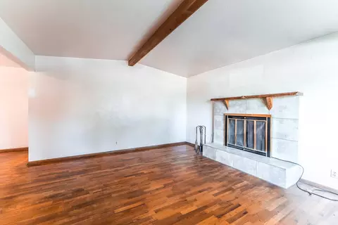 Living - 834 NE 11th St, Bend, OR 97701 photo 2 of 2