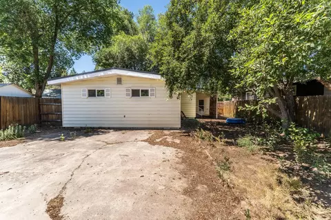 Exterior - 834 NE 11th St, Bend, OR 97701 photo 6 of 7