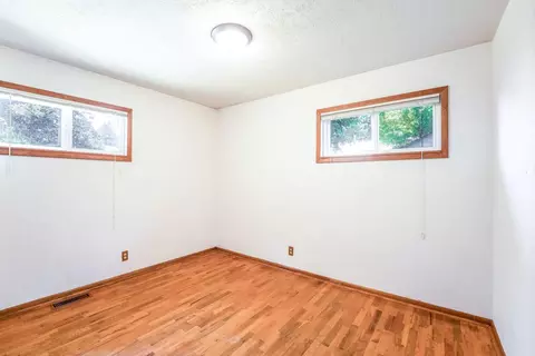 Bedroom - 834 NE 11th St, Bend, OR 97701 photo 2 of 3