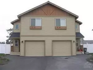 2750 SW Juniper Ave, Redmond, OR 97756