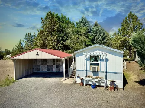 6100 S Hwy 97 #40, Redmond, OR 97756