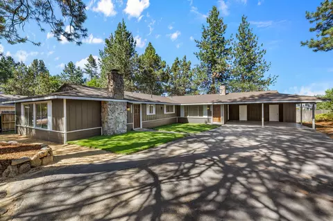 20368 Fairway Dr, Bend, OR 97702