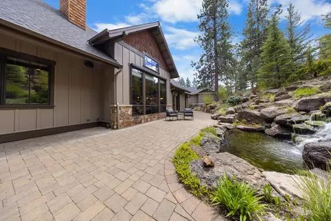 3157 NW Shevlin Meadow Dr, Bend, OR 97703