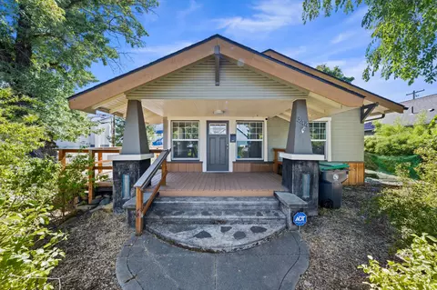 344 S Grape St, Medford, OR 97501