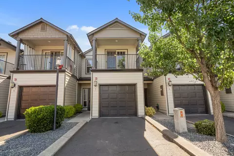 2210 E Barnett Rd #7, Medford, OR 97504