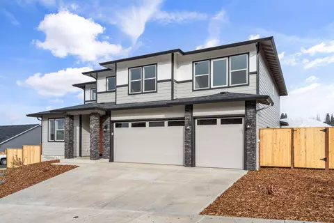 Exterior - 1297 Stonegate Dr #473, Eagle Point, OR 97524 photo 3 of 9