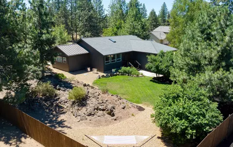 19937 Pinebrook Blvd, Bend, OR 97702