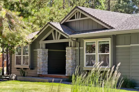 55946 Wood Duck Dr, Bend, OR 97707