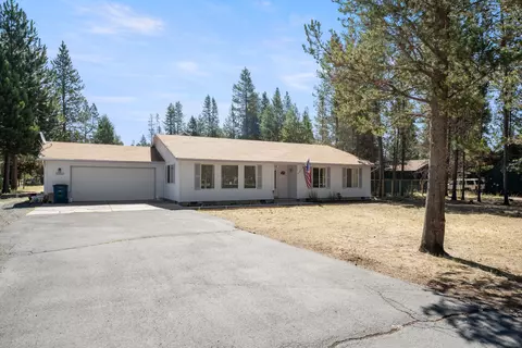 52466 Lost Ponderosa Rd, La Pine, OR 97739
