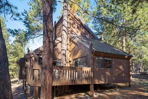 57409 Overlook Rd #2, Sunriver, OR 97707