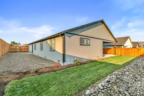694 Nottingham Ter, Eagle Point, OR 97524 photo 33