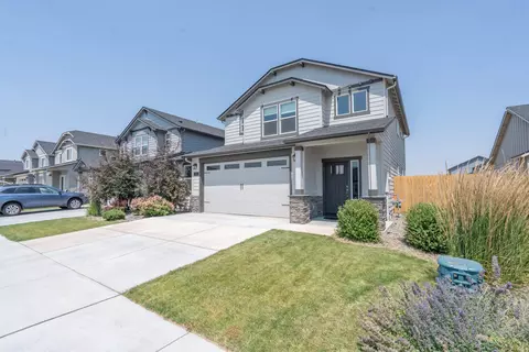 1563 NW Upas Pl, Redmond, OR 97756