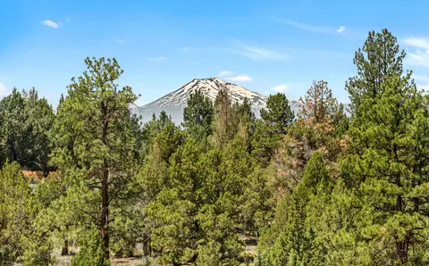 60148 Stirling Dr, Bend, OR 97702