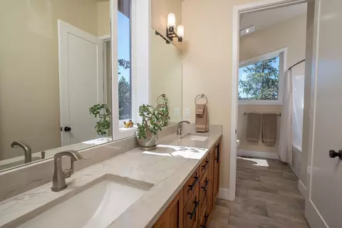 60995 SE Crane Peak Ct, Bend, OR 97702 photo 24