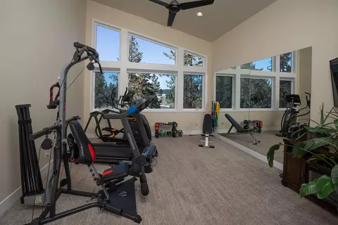 60995 SE Crane Peak Ct, Bend, OR 97702 photo 18