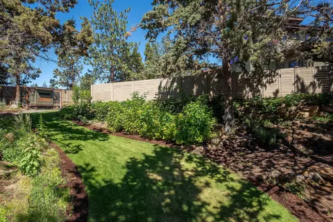 60995 SE Crane Peak Ct, Bend, OR 97702 photo 43