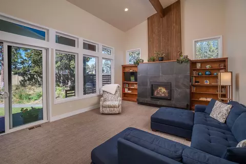 60995 SE Crane Peak Ct, Bend, OR 97702 photo 10