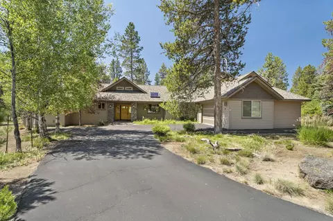 57941 Cypress Ln #25, Sunriver, OR 97707
