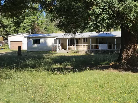 124 Wilmar Ave, Grants Pass, OR 97527