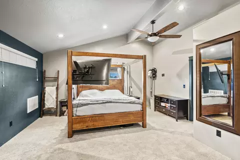 Bedroom - 871 Holley Way, Central Point, OR 97502 photo 1 of 4