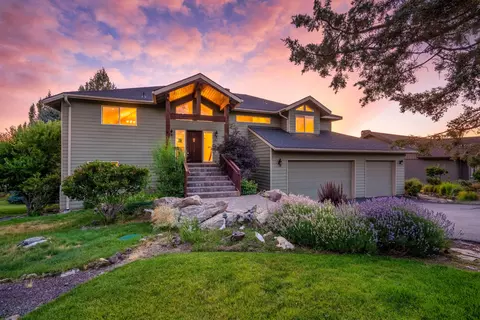 1927 Mountain Quail Dr, Redmond, OR 97756