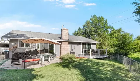 2346 Springbrook Rd, Medford, OR 97504