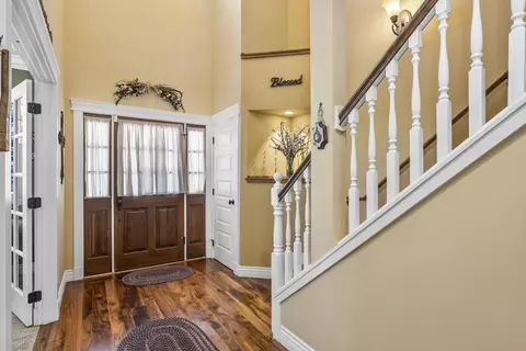62017 Dantili Rd, Bend, OR 97701 photo 2