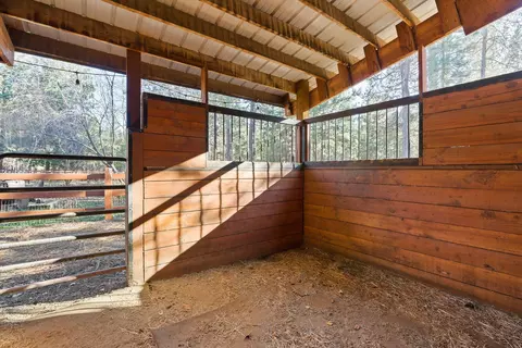 16815 Derringer Rd, Bend, OR 97707 photo 37