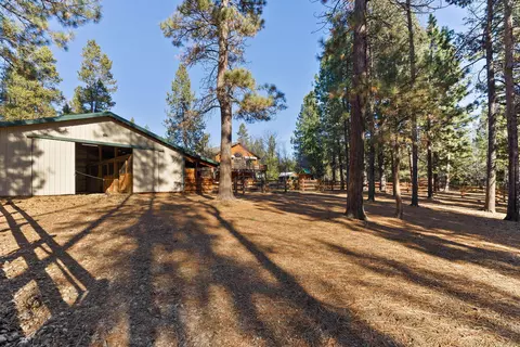 16815 Derringer Rd, Bend, OR 97707 photo 40