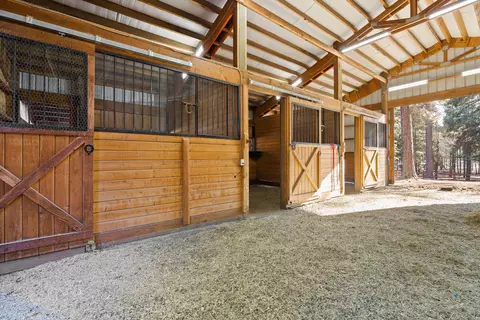 16815 Derringer Rd, Bend, OR 97707 photo 34