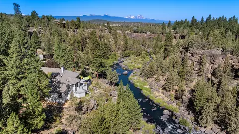 4219 NW Lower Village Rd, Bend, OR 97703