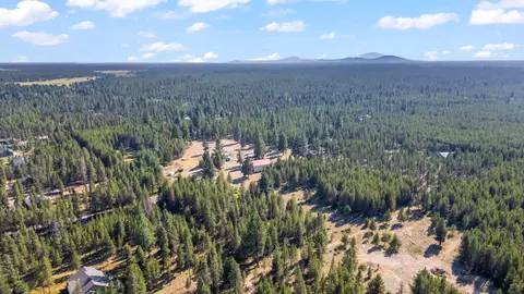 54880 Maple Dr, Bend, OR 97707 photo 7