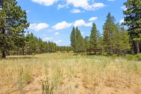 54880 Maple Dr, Bend, OR 97707 photo 18