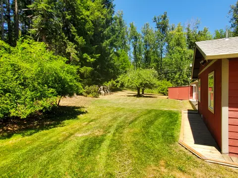 Exterior - 753 Albert Ave, Glendale, OR 97442 photo 9 of 21