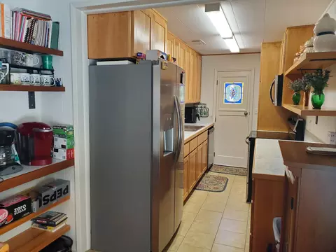 Kitchen - 753 Albert Ave, Glendale, OR 97442 photo 1 of 3