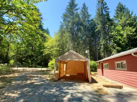 Exterior - 753 Albert Ave, Glendale, OR 97442 photo 8 of 21