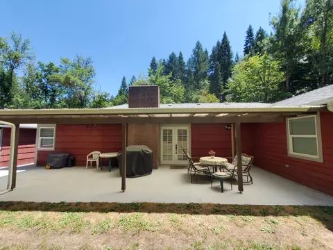 Exterior - 753 Albert Ave, Glendale, OR 97442 photo 10 of 21