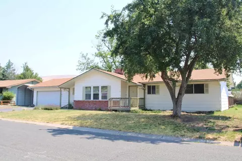 3219 Naoma St, Klamath Falls, OR 97603