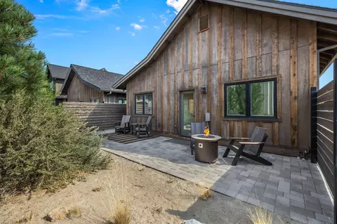 61301 Howe Way, Bend, OR 97702 photo 21