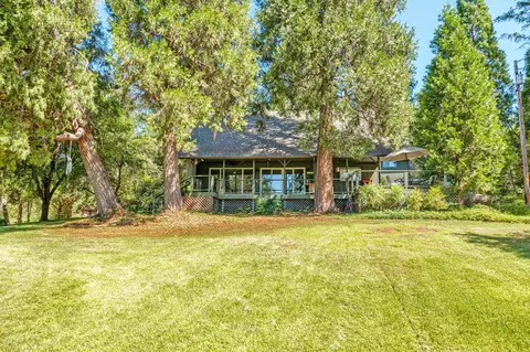 1630 Sykes Creek Rd, Rogue River, OR 97537