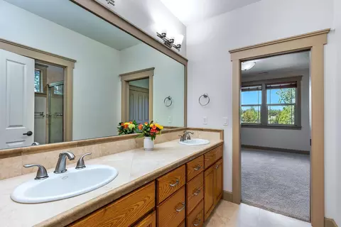 60829 Yellow Leaf St, Bend, OR 97702 photo 19