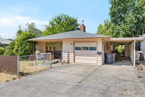 440 NE 12th St, Grants Pass, OR 97526