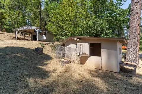 8359 Evans Creek Rd, Rogue River, OR 97537 photo 5