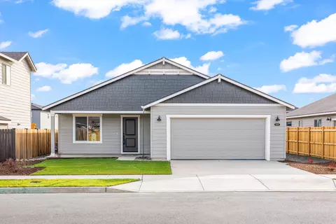 1144 NW Varnish Ln #32, Redmond, OR 97756
