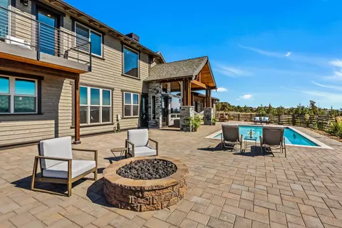 14949 SW Hat Rock, Powell Butte, OR 97753